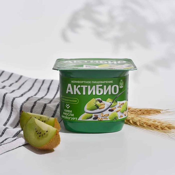 Биойогурт Актибио натуральный киви-мюсли 3,0% 130гр пэт