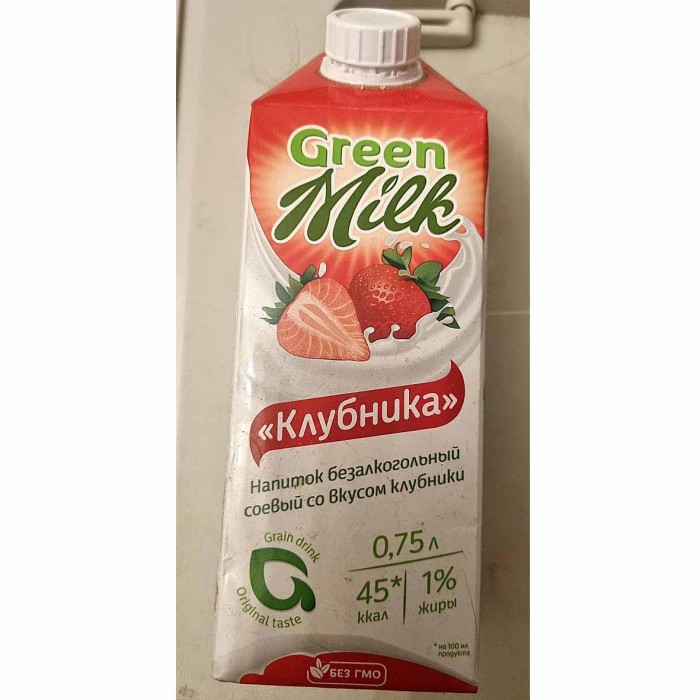 Напиток соевый Green Milk клубника 0,75л т/п