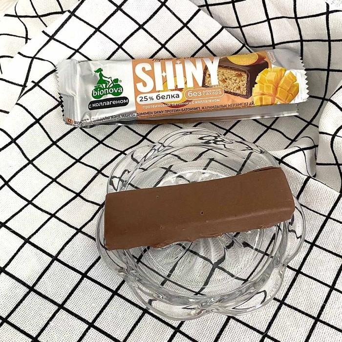 Батончик протеиновый Bionova Shiny вкус персик-манго 40гр м/у