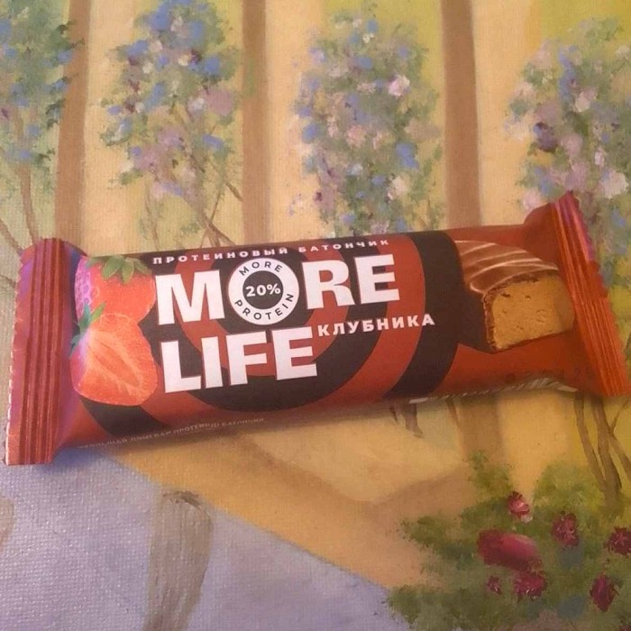Батончик MoreLife клубника 40гр м/у