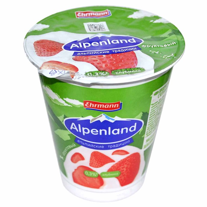 Йогурт Alpenland Клубника 0,3% 320гр пэт