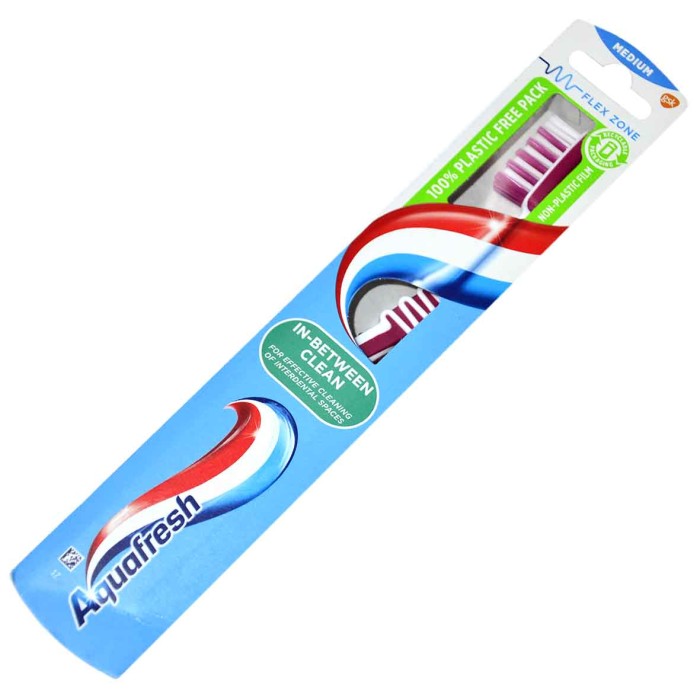 Щетка зубная Aquafresh In Between