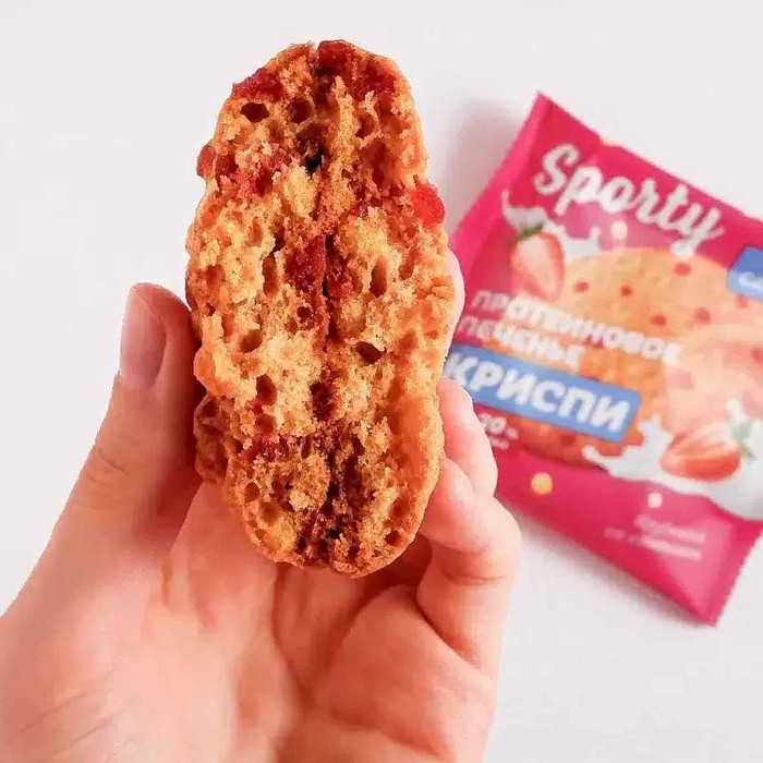 Печенье протеиновое Sporty Криспи клубника со сливками 30гр м/у