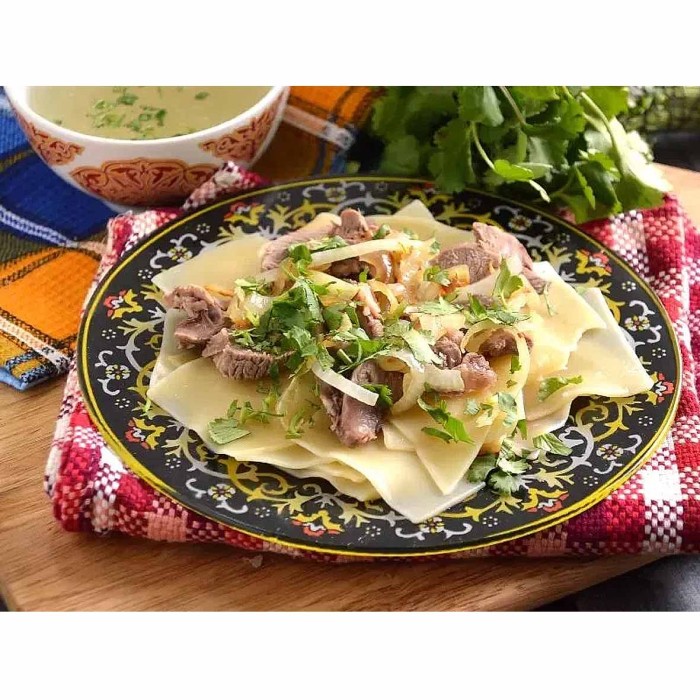 Лапша Azia Pasta Бесбармак широкий 500гр м/у