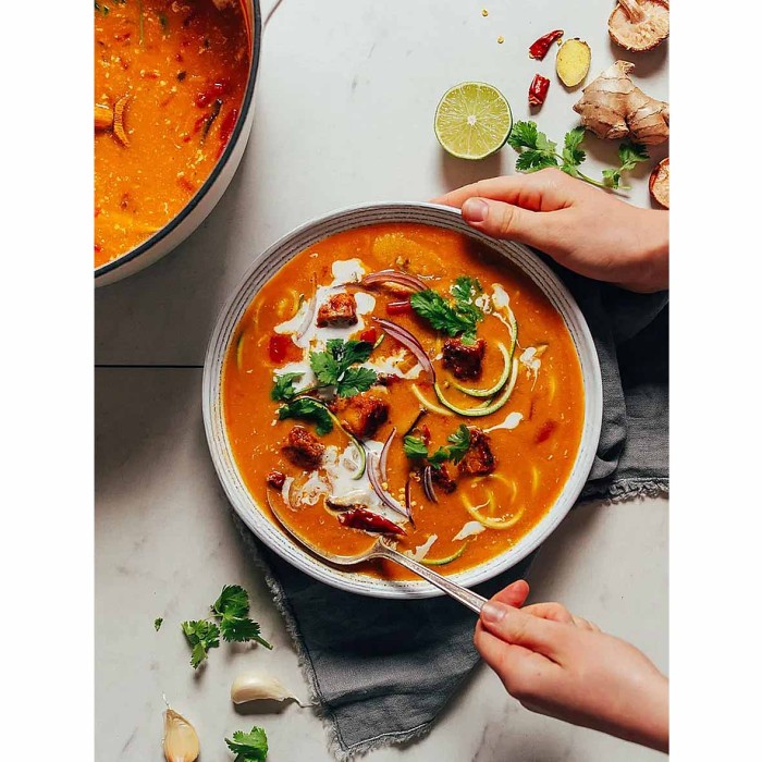 Соус Aroy-D Паста Том Ям 400гр пэт