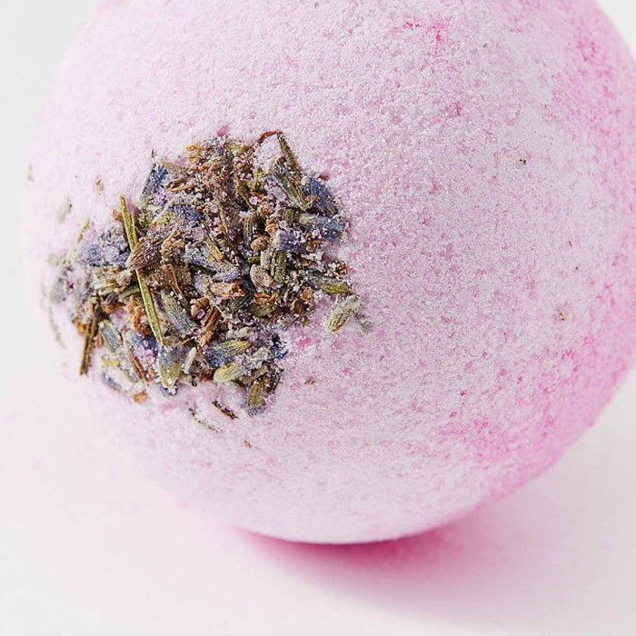 Шар бурлящий Happy Двухцветный с цветами лаванды 130гр