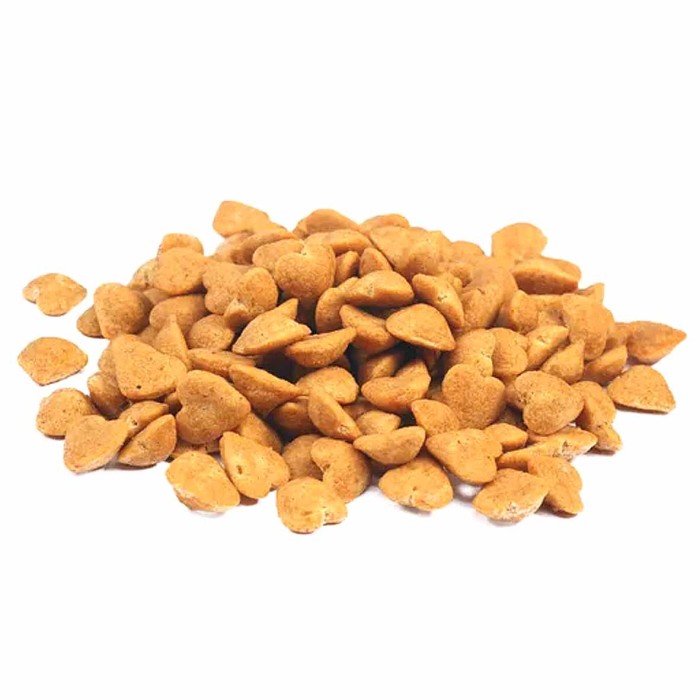 Лакомство для кошек Ашан хрустящие сердечки с индейкой и сливками 40гр м/у