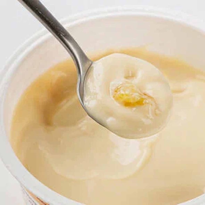 Йогурт Nemoloko овсяный манго-маракуйя 130гр пэт