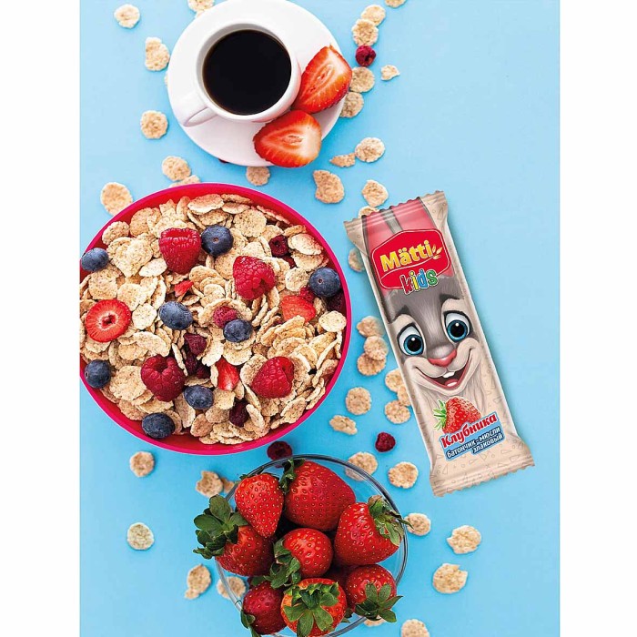 Батончик мюсли Mätti Kids Злаковый клубника 24гр м/у