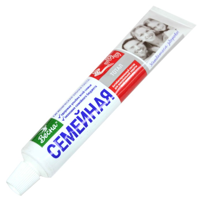 Паста зубная Весна Семейная тотал 90гр к/у