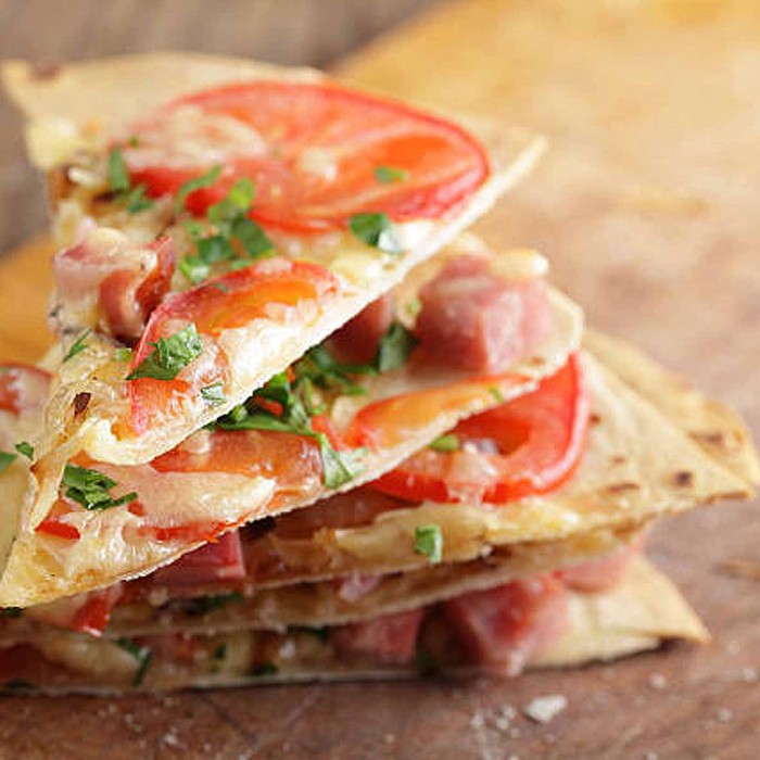 Лепешка Tortillas мексиканская со вкусом сыра 276гр м/у