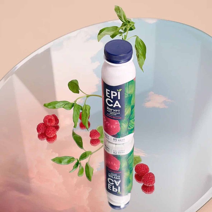 Йогурт EPICA Питьевой  с малиной и базиликом 2,5% 260гр пэт