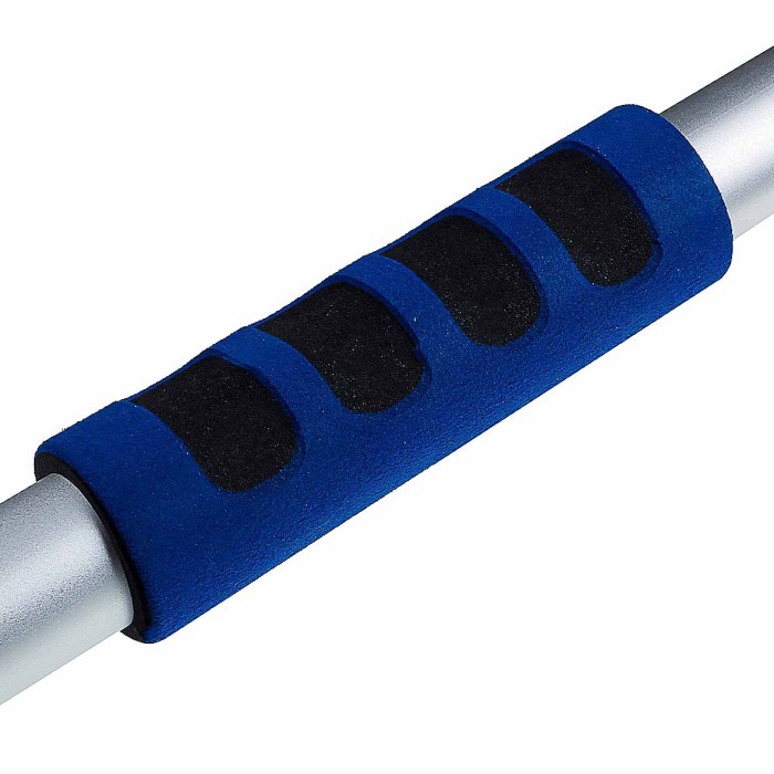 Щетка для уборки снега Oktan со скребком 88см черная