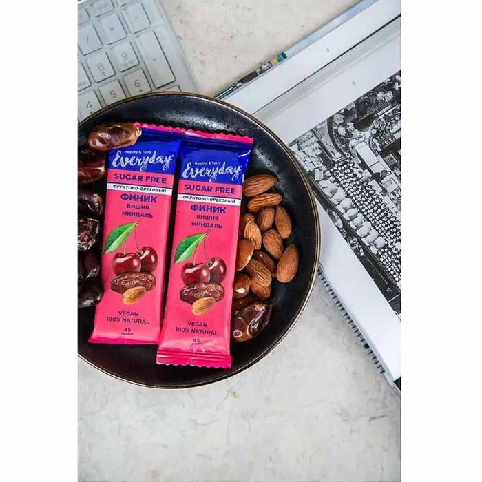 Батончик Эвридей протеиновый вишня-миндаль 45гр