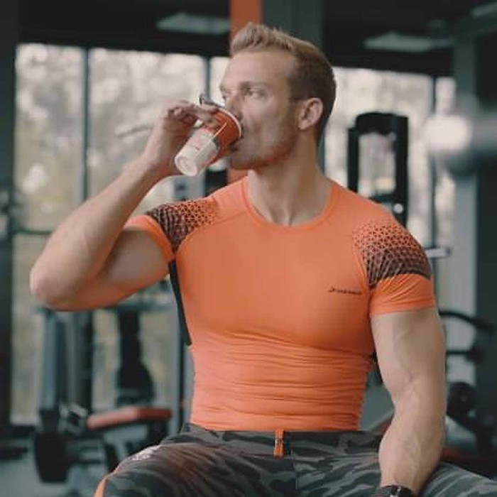 Напиток кисломолочный Exponenta Bio-Skyr Клубника-Киви 500гр т/п