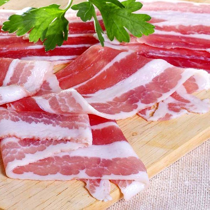 Бекон с/к Ашан из мяса свинины 200гр в/у