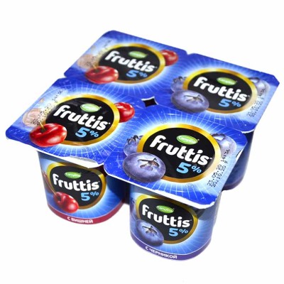 Йогурт Fruttis вишня-черника 5% 115гр пэт