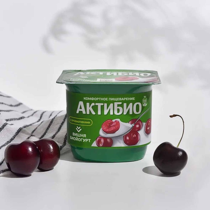 Биойогурт Актибио натуральный вишня 2,9% 130гр пэт