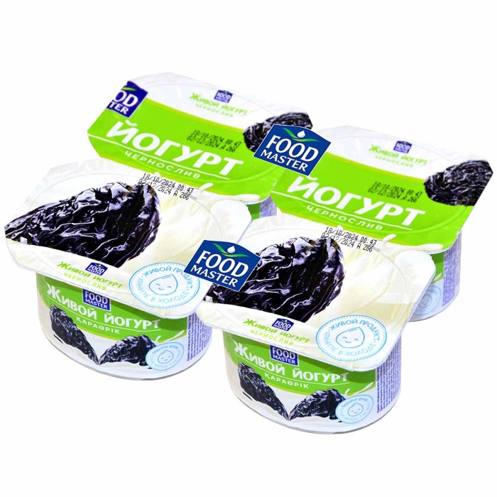 Йогурт FoodMaster Живой чернослив 1,5% 110гр пэт
